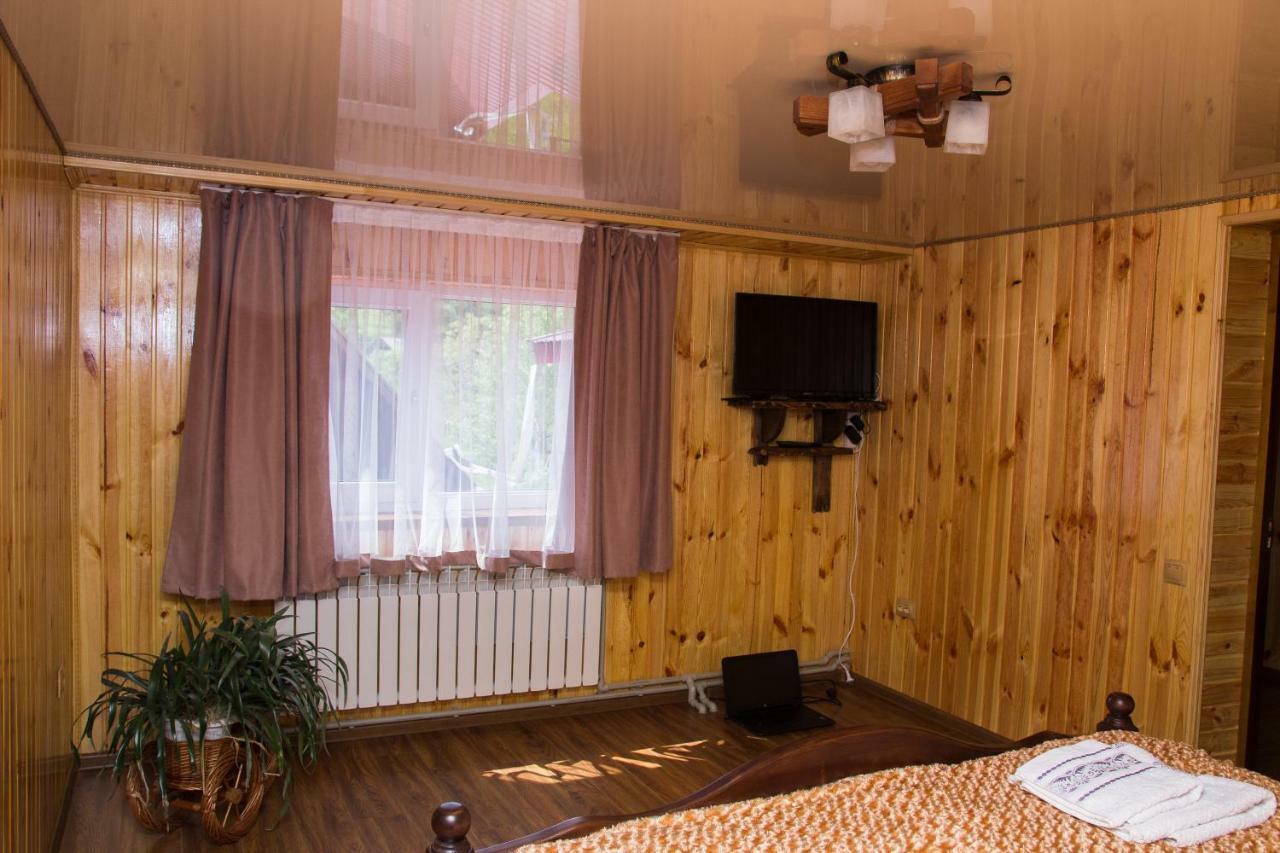 Карпатське Сяйво Hotel Synevyr Exterior photo